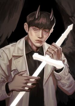 1boy absurdres aegyo_sal black_hair black_shirt black_wings coat demon_horns feathered_wings highres holding holding_sword holding_weapon horns kim_dokja looking_at_viewer male_focus official_alternate_costume omniscient_reader&#039;s_viewpoint open_clothes open_coat serious shirt short_hair solo sword umbrvx upper_body weapon white_coat wings