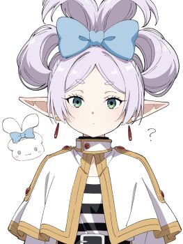 Rule 34 | 1girl, :3, black shirt, blue bow, bow, capelet, cinnamiku hairstyle, cinnamoroll, closed mouth, earrings, elf, frieren, fuwa fuwa cinnamoroll, green eyes, grey hair, hair bow, highres, jewelry, looking at viewer, niyane, pointy ears, sanrio, shirt, short hair, simple background, sousou no frieren, striped clothes, striped shirt, teardrop earrings, thick eyebrows, updo, upper body, white background, white capelet
