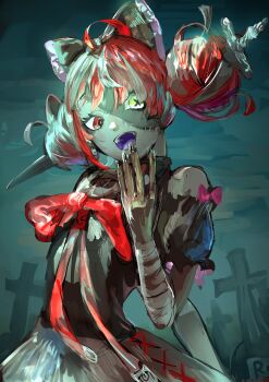 1girl arinkonotomo bow colored_skin cross-shaped_pupils dark_background diamond-shaped_pupils diamond_(shape) dress flat_chest gradient_eyes green_background green_hair grey_hair grey_skin heterochromia highres hololive hololive_indonesia kureiji_ollie looking_at_viewer multicolored_eyes multicolored_hair open_mouth patchwork_skin red_eyes red_hair solo streaked_hair sword symbol-shaped_pupils tombstone virtual_youtuber weapon yellow_eyes zombie