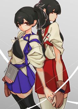 2girls absurdres akagi_(kancolle) arrow_(projectile) black_hair black_thighhighs blue_hakama bow_(weapon) brown_eyes brown_gloves closed_mouth commentary from_behind gloves grey_background hair_between_eyes hakama hakama_skirt highres holding holding_arrow holding_weapon japanese_clothes kaga_(kancolle) kantai_collection kimono kusomisoni long_hair looking_at_viewer looking_back multiple_girls muneate partially_fingerless_gloves partly_fingerless_gloves ponytail red_hakama side_ponytail simple_background skirt tasuki thighhighs weapon white_kimono white_thighhighs yugake