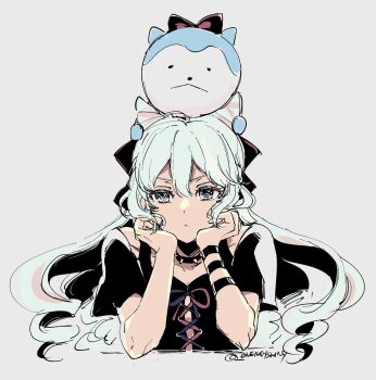 1boy 1other androgynous blue_fur blue_hair cone_hair_bun drill_hair fire_emblem fire_emblem_engage hair_bun hair_horns highres nintendo pink_hair rosado_(fire_emblem) sommie_(fire_emblem) trap two-tone_fur umi_(oneinchswing) white_fur