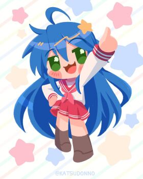 :3 ahoge blue_hair chibi green_eyes highres izumi_konata katsudonno long_hair lucky_star neckerchief pink_neckerchief red_sailor_collar ryouou_school_uniform sailor_collar school_uniform simple_background solo star_(symbol) white_background