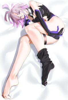 1girl ass bare_shoulders bed_sheet black_bodysuit black_gloves bodysuit breasts cleavage commentary_request elbow_gloves fate/grand_order fate_(series) finger_to_mouth gloves highleg highleg_leotard highres large_breasts leotard looking_at_viewer lying mash_kyrielight mash_kyrielight_(demi-servant) multicolored_gloves on_side pink_hair purple_eyes purple_gloves short_hair single_bare_foot thigh_strap thighs trick1601 two-tone_gloves