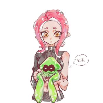 1girl agent_8_(splatoon) breasts chinese_commentary chinese_text d: eyes_visible_through_hair film_grain frown gucandiyi52092 highres inkling inkling_(swim_form) long_sleeves medium_breasts medium_hair navel nintendo octoling octoling_girl octoling_player_character open_mouth orange_eyes pink_hair simple_background single_sleeve speech_bubble splatoon_(series) splatoon_2 splatoon_2:_octo_expansion squid suction_cups tentacle_hair thought_bubble white_background
