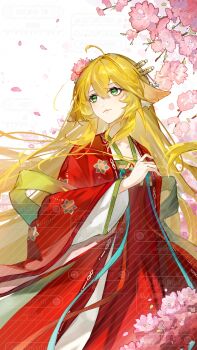 1girl ahoge andoff animal_ear_fluff animal_ears blonde_hair cherry_blossoms chinese_commentary commentary_request floral_print flower green_eyes hair_between_eyes hair_flower hair_ornament highres japanese_clothes kimono long_hair looking_to_the_side multicolored_kimono original petals pink_flower pink_petals red_kimono simple_background solo standing too_many_watermarks two-tone_kimono watermark white_background white_kimono wide_sleeves