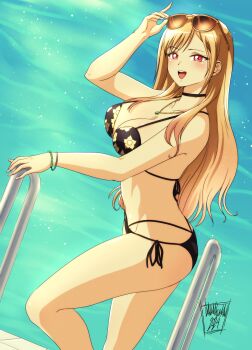 Rule 34 | 1girl, absurdres, adjusting eyewear, bikini, black bikini, black choker, blonde hair, bracelet, breasts, choker, cleavage, danmakuman, ear piercing, earrings, eyewear on head, feet out of frame, hand on railing, highres, jewelry, kitagawa marin, large breasts, long hair, missing commentary, necklace, open mouth, piercing, pink eyes, poolside, side-tie bikini bottom, signature, smile, solo, sono bisque doll wa koi wo suru, sunglasses, swimsuit, teeth, upper teeth only