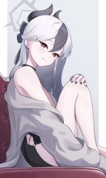 1girl aimo_wotku black_choker black_dress black_hair black_horns black_nails blue_archive blush bright_pupils cardigan choker closed_mouth commentary couch demon_girl demon_horns double-parted_bangs dress ear_piercing feet_out_of_frame from_side grey_background grey_cardigan grey_hair grey_halo hair_between_eyes half_updo halo hand_on_own_knee hand_up highres horns kayoko_(blue_archive) kayoko_(dress)_(blue_archive) knee_up long_hair looking_at_viewer multicolored_hair nail_polish official_alternate_costume official_alternate_hairstyle on_couch open_cardigan open_clothes piercing red_eyes simple_background single_bare_shoulder sitting sleeveless sleeveless_dress smile solo split_mouth straight_hair tsurime two-tone_hair white_pupils