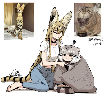 2girls :&lt; :3 animal_ear_fluff animal_ears artist_name artist_self-insert barefoot black_choker blanket blonde_hair bob_cut breasts cat_ears cat_girl cat_tail choker closed_eyes creature_and_personification crop_top denim eyelashes fang gegegekman gradient_hair grey_hair hair_ornament hairclip hand_on_another&#039;s_chin highres jeans korean_commentary long_hair medium_breasts midriff mole mole_on_neck multicolored_hair multiple_girls navel notice_lines on_ground original pallas&#039;s_cat_(gegegekman) pants parallel_hairclips personification photo_inset reference_inset scratching_chin serval serval_gf_(gegegekman) shirt short_hair short_sleeves side-by-side signature simple_background sitting sitting_on_tail skin_fang smile spoken_squiggle squiggle striped_tail sweatdrop t-shirt tail thick_eyebrows toes twitter_username white_background white_hair wrapped_in_blanket yellow_eyes yokozuwari