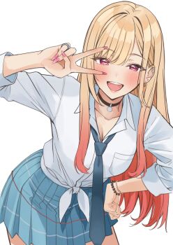 1girl barbell_piercing bead_bracelet beads black_choker black_necktie blonde_hair blue_skirt blush bracelet breasts choker cleavage collarbone ear_piercing earrings fingernails gradient_hair hand_on_own_hip highres industrial_piercing jewelry kitagawa_marin leaning_forward long_fingernails long_hair looking_at_viewer multicolored_hair nakano_kura necktie piercing pink_hair pink_nails pleated_skirt red_eyes shirt simple_background skirt smile solo sono_bisque_doll_wa_koi_wo_suru two-tone_hair v white_background white_shirt