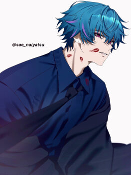 1boy black_necktie blue_hair blue_shirt brant_(wuthering_waves) collared_shirt commentary grey_background hair_between_eyes highres lipstick_mark lipstick_mark_on_face looking_at_viewer male_focus multicolored_hair necktie parted_lips pink_eyes sae_naiyatsu shirt short_hair simple_background solo streaked_hair symbol-only_commentary twitter_username wuthering_waves