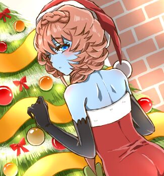 1girl bare_shoulders black_gloves blue_eyes blue_skin blush bow braid brick_wall christmas_tree colored_skin crown_braid decorating dress elbow_gloves fate/grand_order fate_(series) from_behind gloves hat highres long_hair looking_back ornament red_bow santa_costume santa_dress santa_hat shimogamo_(shimomo_12) solo van_gogh_(fate) van_gogh_(second_ascension)_(fate)