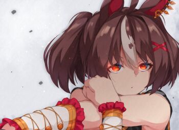 1girl ahoge animal_ears brown_hair clenched_hand commentary_request glowing glowing_eyes gran_alegria_(umamusume) hair_between_eyes hair_ornament horse_girl looking_at_viewer partially_shaded_face red_eyes serious shiver_(siva-hl) solo stretching umamusume white_background x_hair_ornament