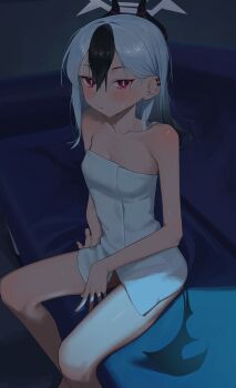 1girl :/ absurdres arm_support black_hair blue_archive blush breasts bright_pupils collarbone demon_horns demon_wings earclip grey_hair halo highres horns kayoko_(blue_archive) looking_at_viewer naked_towel red_eyes single_wing sitting small_breasts solo syhan towel white_pupils wings