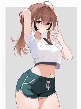 1girl absurdres ahoge aqua_shorts arm_up breasts brown_eyes brown_hair commentary cowboy_shot crop_top dolphin_shorts hair_intakes hand_up highres hololive hololive_dance_practice_uniform hololive_english koahri long_hair medium_breasts midriff multicolored_hair nanashi_mumei navel ponytail short_shorts short_sleeves shorts single_bare_shoulder standing stomach streaked_hair thighs virtual_youtuber