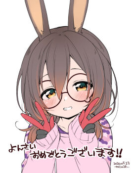 1girl animal_ears black-framed_eyewear black_gloves blush brown_hair closed_mouth double_v gloves hololive hood hoodie kanya_pyi looking_at_viewer official_alternate_costume official_alternate_hairstyle pink_hoodie rabbit_ears rabbit_girl red_gloves roboco-san roboco-san_(hoodie) smile solo teardrop-framed_glasses two-sided_gloves v virtual_youtuber yellow_eyes