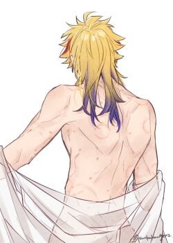 1boy back bite_mark blonde_hair commentary_request fate/strange_fake fate_(series) from_behind gradient_hair hickey highres long_hair male_focus masaki_(star8moon) multicolored_hair nude purple_hair red_streaks richard_i_(fate) simple_background solo streaked_hair upper_body white_background