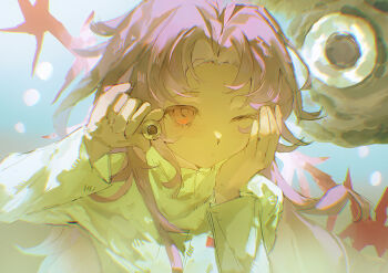 1boy absurdres chinese_commentary chromatic_aberration closed_mouth commentary_request curtained_hair eyeball hand_on_own_cheek hand_on_own_face hatsutori_hajime highres holding holding_eyeball jacket liningne long_hair long_sleeves male_focus one_eye_closed parted_bangs pink_hair red_eyes saibou_shinkyoku solo white_jacket