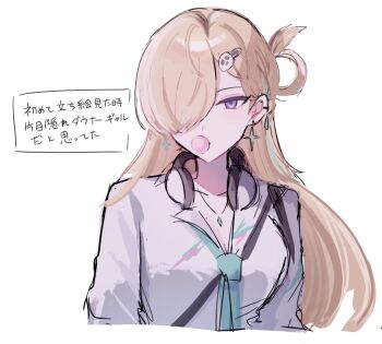 1girl blonde_hair blowing_bubble_gum breasts chewing_gum collarbone commentary_request earrings hair_ornament headphones headphones_around_neck highres jewelry long_hair looking_at_viewer lynae_(wuthering_waves) medium_breasts necklace purple_eyes shirt skull_hair_ornament solo soyogi_nrso star_(symbol) star_earrings translation_request upper_body white_shirt wuthering_waves