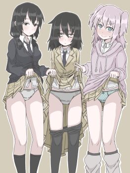 3girls babibubetazumida black_hair black_thighhighs blue_eyes blush clothes_lift embarrassed expressionless flashing green_panties grey_panties highres hood hoodie kuroki_tomoko lifting_another's_clothes looking_at_viewer multiple_girls necktie nemoto_hina panties pink_hair pink_hoodie school_uniform simple_background skirt skirt_lift smile socks sweatdrop tamura_yuri thighhighs two_side_up underwear watashi_ga_motenai_no_wa_dou_kangaetemo_omaera_ga_warui! white_panties yellow_skirt