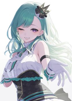 1girl asymmetrical_bangs dress_shirt earrings floating_hair gloves green_hair grin highres jewelry komito_(komito5310) long_hair looking_at_viewer one_eye_closed purple_eyes shirt sleeveless sleeveless_shirt smile solo underbust upper_body virtual_youtuber vspo! white_background white_gloves white_shirt yakumo_beni