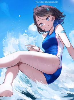 1girl ahoge artist_name bandaid bandaid_on_arm blue_eyes bracelet breasts brown_hair closed_mouth cloud cloudy_sky collarbone commentary competition_swimsuit day english_commentary floating floating_hair full_body highres jewelry liclac light_particles looking_down medium_breasts medium_hair mixed-language_commentary one-piece_swimsuit original ringed_eyes sky smile solo sparkle sunlight swimsuit thighs water waves wet wind
