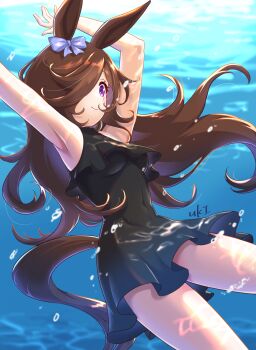 1girl air_bubble animal_ears armpits arms_up black_dress bow breasts brown_hair bubble closed_mouth commentary_request covered_navel dress ear_bow flipped_hair hair_over_one_eye highres horse_ears horse_girl horse_tail long_hair neru_ika purple_eyes rice_shower_(umamusume) sleeveless sleeveless_dress smile solo tail umamusume underwater