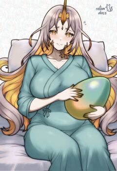 1girl alternate_costume artist_name bed blonde_hair breasts colored_inner_hair egg fire_emblem fire_emblem_heroes grey_hair gullveig_(fire_emblem) highres holding holding_egg horns large_breasts long_hair looking_at_viewer multicolored_hair nintendo pillow rotomdocs single_horn sitting smile solo very_long_hair watermark