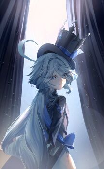 1girl ahoge backlighting black_hat black_jacket blue_eyes blue_hair closed_mouth commentary_request curtains drop-shaped_pupils furina_(genshin_impact) genshin_impact hat heterochromia highres huge_ahoge jacket lolita_fashion long_hair looking_at_viewer looking_back mismatched_pupils multicolored_hair ouji_fashion ponytail smile solo symbol-shaped_pupils tears top_hat white_hair yukiusagi_(snowrabbit0508)