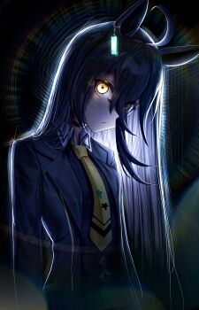 1girl absurdres ahoge animal_ears black_coat black_hair closed_mouth coat collared_shirt ear_tag earrings hair_between_eyes highres horse_ears horse_girl jewelry long_bangs long_hair long_hair_between_eyes long_sleeves looking_at_viewer manhattan_cafe_(creeping_black)_(umamusume) manhattan_cafe_(umamusume) manjo_(warito) multicolored_hair necktie shirt single_earring solo umamusume upper_body very_long_hair white_hair yellow_eyes yellow_necktie