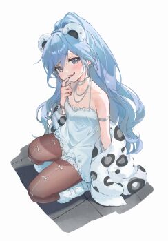 1girl animal_ears animal_print blue_eyes blue_hair brown_pantyhose camisole fake_animal_ears highres jacket jewelry long_hair looking_at_viewer mumu_123454321 nail_polish necklace official_alternate_costume pantyhose ponytail simple_background smug solo squatting tiger_ears tiger_print virtual_youtuber vspo! white_background white_camisole white_jacket yano_kuromu yano_kuromu_(2nd_costume)
