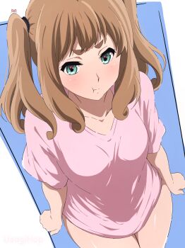 1girl alternate_costume aqua_eyes arms_at_sides blue_background breasts brown_hair collarbone commentary cowboy_shot heart heart_in_eye hibike!_euphonium highres looking_at_viewer medium_breasts medium_hair pink_shirt pout shirt short_sleeves solo symbol_in_eye t-shirt thighs two-tone_background two_side_up usagihop v-shaped_eyebrows white_background yoshikawa_yuuko