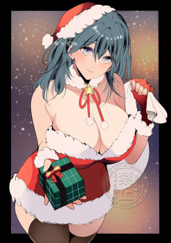 1girl alternate_costume artist_name black_border black_thighhighs blue_eyes blue_hair border breasts cleavage closed_mouth commentary_request fe135700 female_byleth_(fire_emblem) fire_emblem fire_emblem:_three_houses gift hat highres holding holding_gift huge_breasts long_hair looking_at_viewer medium_hair nintendo outside_border santa_costume santa_hat smile solo thighhighs thighs twitter_username watermark