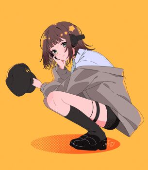 Rule 34 | 1girl, behind-the-head headphones, black hat, black shoes, black shorts, black socks, blunt bangs, brown hair, brown jacket, closed mouth, commentary, full body, green eyes, hat, head rest, headphones, heart, heart in eye, highres, holding, holding unworn clothes, holding unworn hat, jacket, jacket partially removed, kneehighs, long sleeves, looking at viewer, orange background, persona, persona 5, persona 5: the phantom x, popo mocomoco, sakai ayaka, shadow, shirt, shoes, short hair, shorts, signature, simple background, smile, socks, solo, squatting, symbol-only commentary, symbol in eye, thigh strap, unworn hat, unworn headwear, white shirt, wing collar