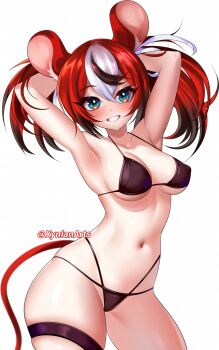 1girl animal_ear_fluff animal_ears aqua_eyes armpits arms_behind_head arms_up bikini black_bikini black_hair blush breasts commentary cowboy_shot english_commentary eyelashes grin hair_between_eyes hair_ribbon hakos_baelz highres hololive hololive_english long_hair mouse_ears mouse_girl mouse_tail multicolored_hair navel red_hair ribbon simple_background smile solo stomach swimsuit tail teeth thighs twintails twitter_username virtual_youtuber white_background white_hair white_ribbon xynian_arts