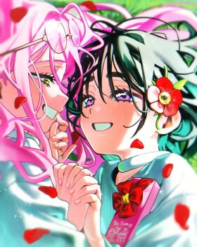 2girls 7eiaq3939 alien_stage birthday black_hair box commentary english_commentary eyewear_on_head flower gift gift_box glasses hair_flower hair_ornament highres holding_hands multiple_girls pink_hair purple_eyes red_flower red_petals smile yellow_eyes