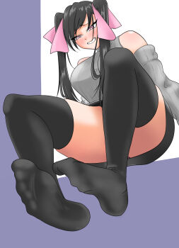 1girl black_hair black_thighhighs blush feet grin highres kon_(user_vvkd7358) long_hair purple_eyes smile soles thighhighs toes twintails