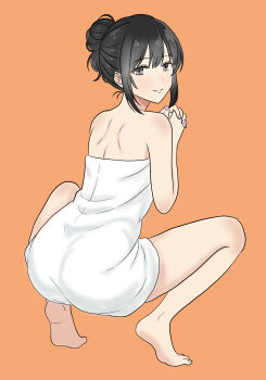 1girl absurdres ass back bare_shoulders black_eyes black_hair hair_bun highres light_smile looking_at_viewer looking_back naked_towel original own_hands_together pear-shaped_figure rakuo_cafeaulait simple_background solo squatting thighs tiptoes toes towel wide_hips