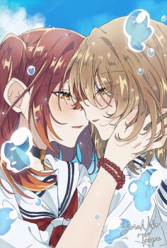 2girls black_choker blue_sky blush bracelet brown_eyes brown_hair choker cloud commentary english_commentary hand_on_another&#039;s_face highres imminent_kiss jewelry multiple_girls neckerchief parted_lips red_hair red_neckerchief sailor_collar school_uniform short_hair short_sleeves sky two_side_up watashi_wo_tabetai_hitodenashi water_drop white_sailor_collar yaotose_hinako yashiro_miko yellow_eyes yoruneko_(liampadolina) yuri