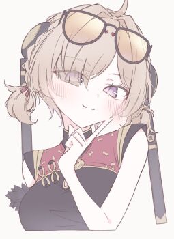 1girl absurdres ahoge black_dress blonde_hair blush breasts china_dress chinese_clothes closed_mouth commentary_request dress eyewear_on_head hair_intakes hair_over_one_eye hand_on_own_chin head_tilt highres large_breasts looking_at_viewer momoringo_(w_0v0_k) orange-tinted_eyewear purple_eyes simple_background smile solo sunglasses sweety_(zenless_zone_zero) tinted_eyewear upper_body white_background zenless_zone_zero