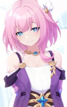 1girl absurdres bare_shoulders blue_eyes breasts coat commentary_request cyrene_(aedes_elysiae)_(honkai:_star_rail) cyrene_(honkai:_star_rail) dress hair_ornament highres honkai:_star_rail honkai_(series) jewelry kirima_(user_danf8787) looking_at_viewer multicolored_hair necklace pink_hair purple_coat short_hair simple_background small_breasts smile solo two-tone_hair white_background white_dress white_hair
