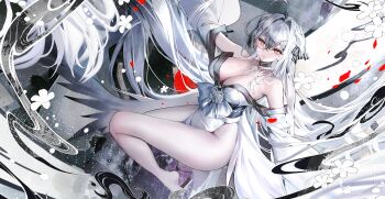 1girl absurdres ahoge azur_lane bare_shoulders breasts cleavage commentary_request hair_between_eyes hair_intakes hakuhou_(azur_lane) highres huge_breasts japanese_clothes kimono long_hair looking_at_viewer mask mask_on_head solo thighs very_long_hair white_hair white_kimono xiongshouji yellow_eyes