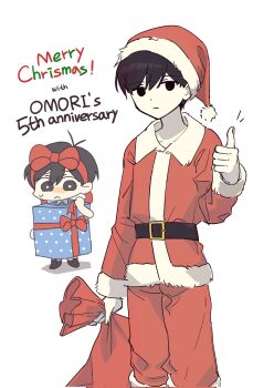 2boys alternate_costume anniversary antenna_hair belt black_belt black_eyes black_hair black_pants black_shoes bow box bright_pupils chibi closed_mouth colored_skin copyright_name corrupted_twitter_file double-parted_bangs dual_persona english_text gift gift_box grey_background hair_between_eyes hat highres holding holding_sack iomor_snuuy long_sleeves male_focus multiple_boys omori omori_(omori) pants red_bow sack santa_costume santa_hat shoes short_hair simple_background sunny_(omori) sweatdrop thumbs_up white_pupils white_skin
