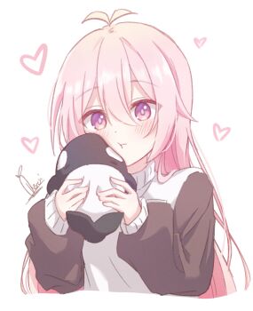 1girl :t antenna_hair black_shirt blush commentary daikon_keroi heart highres holding holding_stuffed_toy long_hair mumble_(shachimu) original pink_eyes pink_hair shirt signature solo stuffed_animal stuffed_orca stuffed_toy symbol-only_commentary two-tone_shirt white_shirt