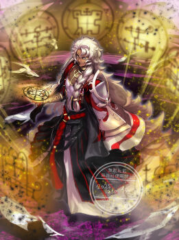 152_in_can 1boy absurdres bracelet braid commentary_request dark-skinned_male dark_skin fate/grand_order fate_(series) gold_choker hair_between_eyes highres jewelry long_hair long_sleeves magic_circle male_focus neck_ring robe single_braid smile solo solomon_(fate) tattoo very_long_hair white_hair yellow_eyes
