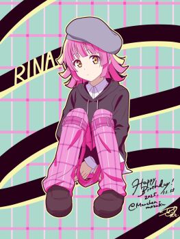 1girl black_hoodie blunt_bangs blunt_ends character_name closed_mouth collared_shirt commentary_request dated expressionless grey_hat happy_birthday hat highres hood hoodie hugging_own_legs kishimen_hair knees_up long_sleeves looking_at_viewer love_live! love_live!_nijigasaki_high_school_idol_club medium_hair outline pink_hair plaid_background ric._(marchen_mozuku) shirt shoes signature sitting solo tennoji_rina twitter_username white_shirt yellow_eyes yellow_outline