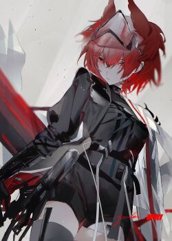1girl arknights assault_visor asymmetrical_jacket bird_girl black_gloves black_jacket black_shorts commentary feather_hair fiammetta_(arknights) fiammetta_(judgment_day)_(arknights) gloves highres jacket looking_at_viewer medium_hair official_alternate_costume red_eyes red_hair shorts solo symbol-only_commentary white_jacket yuuki_uyu