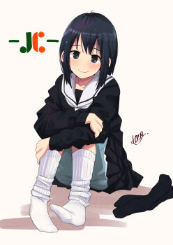 1021g 1girl absurdres black_hair black_serafuku blush highres looking_at_viewer no_shoes original pleated_skirt school_uniform serafuku signature sitting skirt smile socks solo