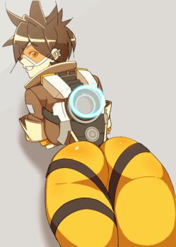 1girl all_fours animated animated_gif ass ass_shake belt bodysuit bomber_jacket bouncing_breasts breasts brown_hair crossed_arms earrings female_focus goggles grin huge_ass jacket jewelry jiggle looking_at_viewer looking_back medium_breasts nisego overwatch overwatch_1 pants short_hair skin_tight smile solo thighs tight_clothes tight_pants tracer_(overwatch)