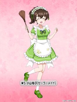 1girl alternate_costume apron bare_arms blush bow bowtie breasts brown_hair character_name closed_eyes collarbone dress duster enmaided floral_print_apron frilled_apron frilled_dress frills full_body girls_und_panzer girls_und_panzer_senshadou_daisakusen! gradient_background green_bow green_bowtie green_dress green_ribbon green_shoes holding holding_duster koyama_yuzu large_bow legs loafers maid maid_apron maid_headdress official_art open_mouth pink_background plaid_bow plaid_bowtie plaid_clothes ponytail puffy_short_sleeves puffy_sleeves ribbon sailor_collar sash shoes short_hair short_sleeves smile socks standing standing_on_one_leg thighs translated white_apron white_bow white_sailor_collar white_sash white_socks