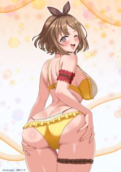 1girl ;d absurdres ass atelier_(series) atelier_ryza atelier_ryza_1 back bikini black_bow black_hairband bow bow_hairband breasts brown_eyes brown_hair commentary_request frilled_armlet frilled_bikini frills from_behind hairband highres kenja_panda large_breasts looking_at_viewer looking_back one_eye_closed open_mouth reisalin_stout short_hair smile solo standing swimsuit teeth thigh_strap thighs tongue upper_teeth_only yellow_bikini